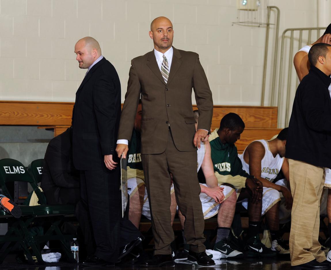Men&rsquo;s Basketball Sails by Mitchell College, 87-61