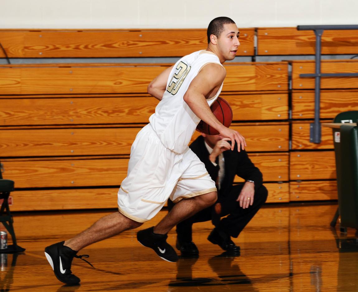 Men&rsquo;s Basketball Falls to Hartwick College, 62-49