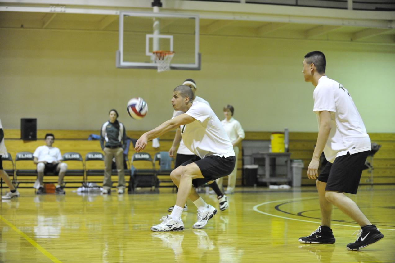 Men&rsquo;s Volleyball Splits Day One Action at MIT Invitational