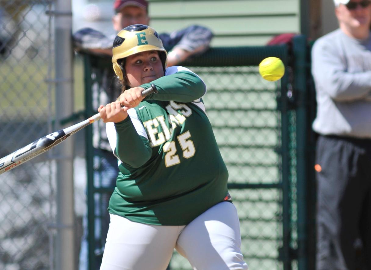 Benjamin&rsquo;s Grand Slam Lifts Regis College Past Softball, 5-4