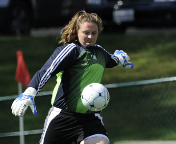 Two Second Half Goals Lift Framingham State Past Womens Soccer, 2-0