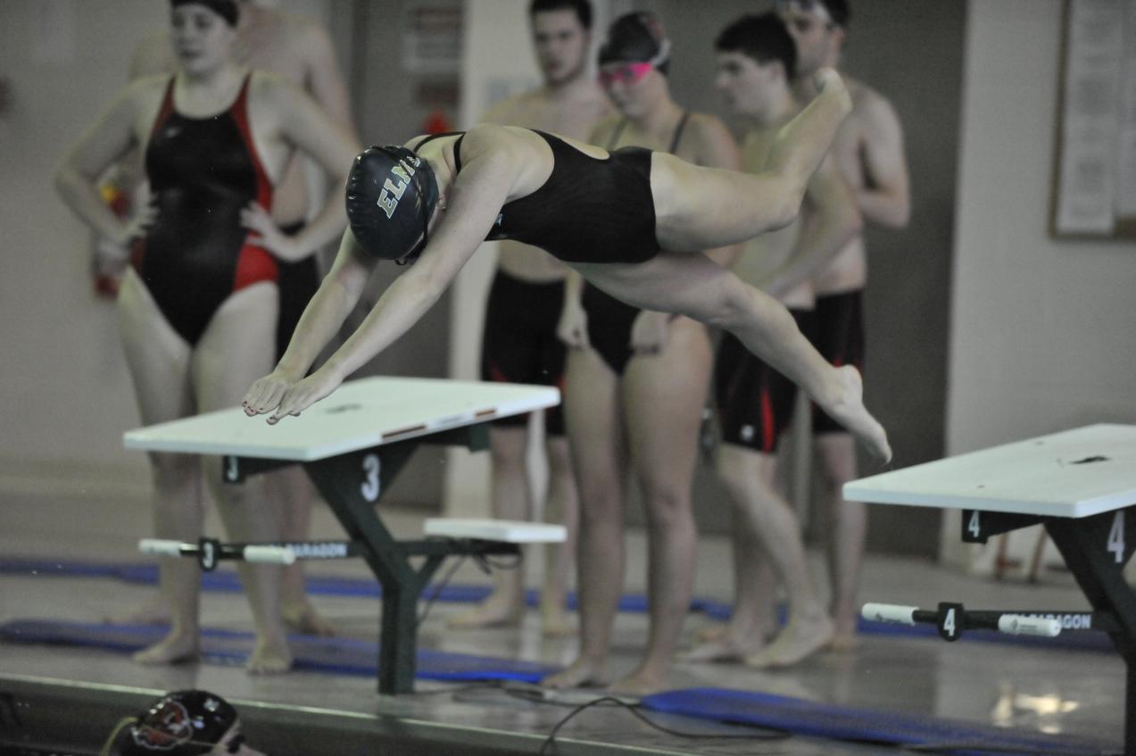 Men&rsquo;s and Women&rsquo;s Swimming Fall at Regis College