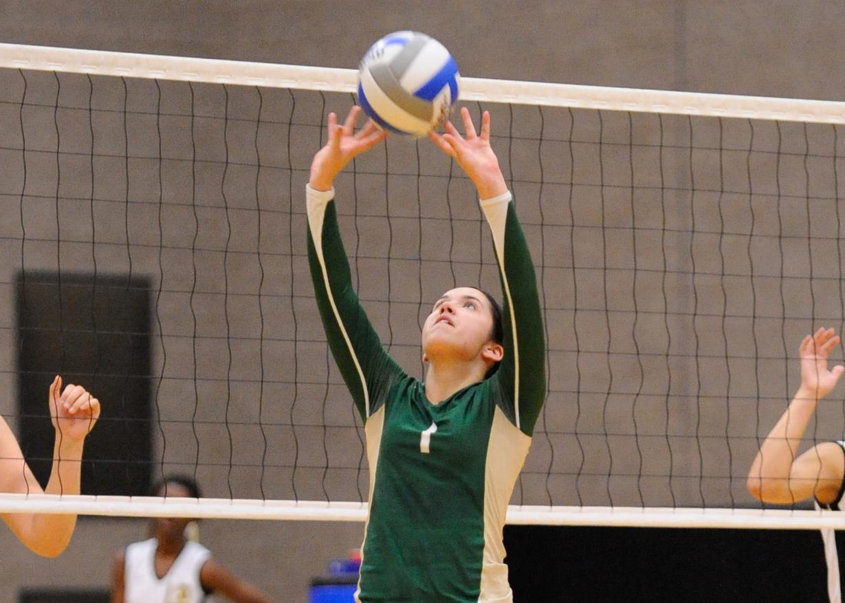 Women&rsquo;s Volleyball Falls to MCLA, 3-0