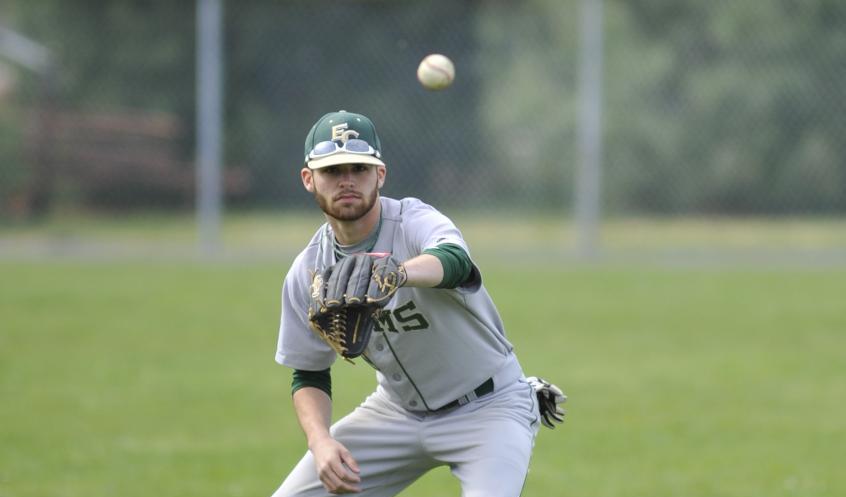 Baseball Posts Split with St. Lawrence University