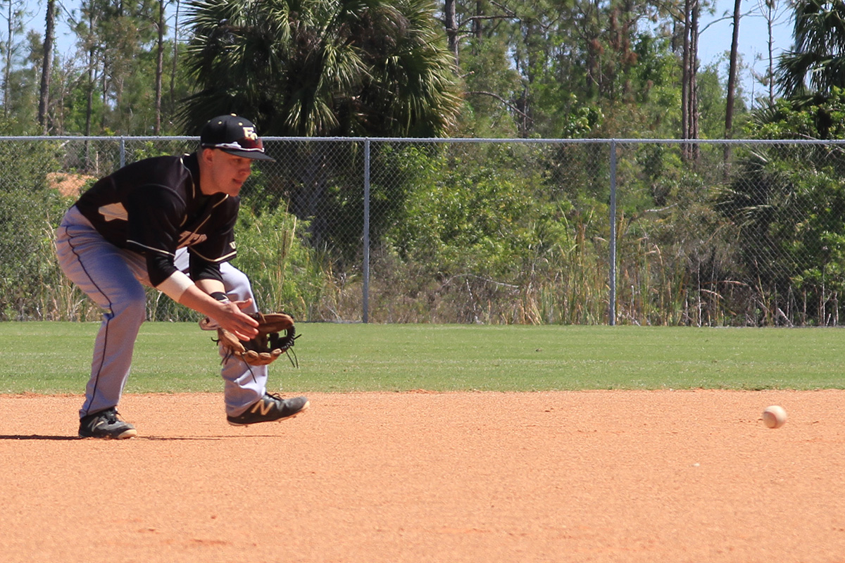 Baseball Can't Dig Out Of Early Hole At Springfield