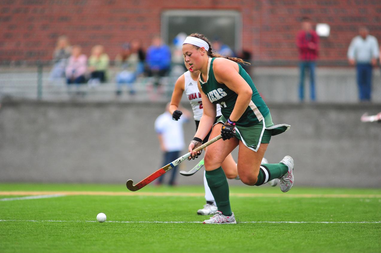 Field Hockey Edged By Johnson & Wales