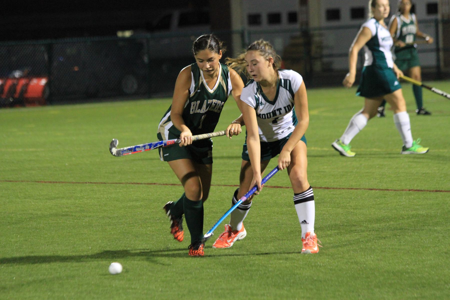 Mount Ida Outlasts Field Hockey