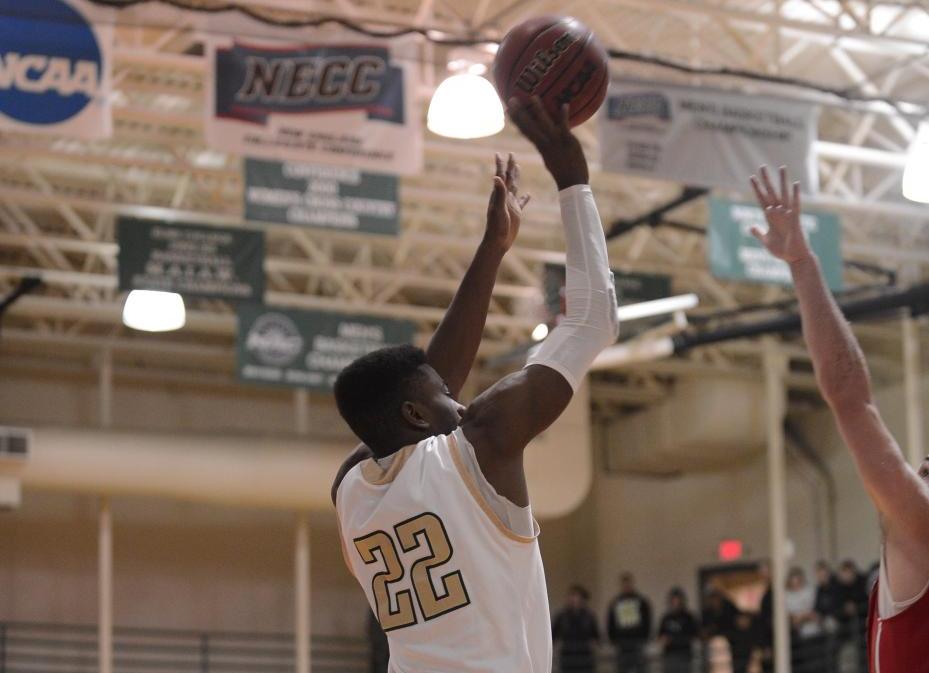 Wesleyan University (Conn.) Outlasts Men&rsquo;s Basketball, 74-71