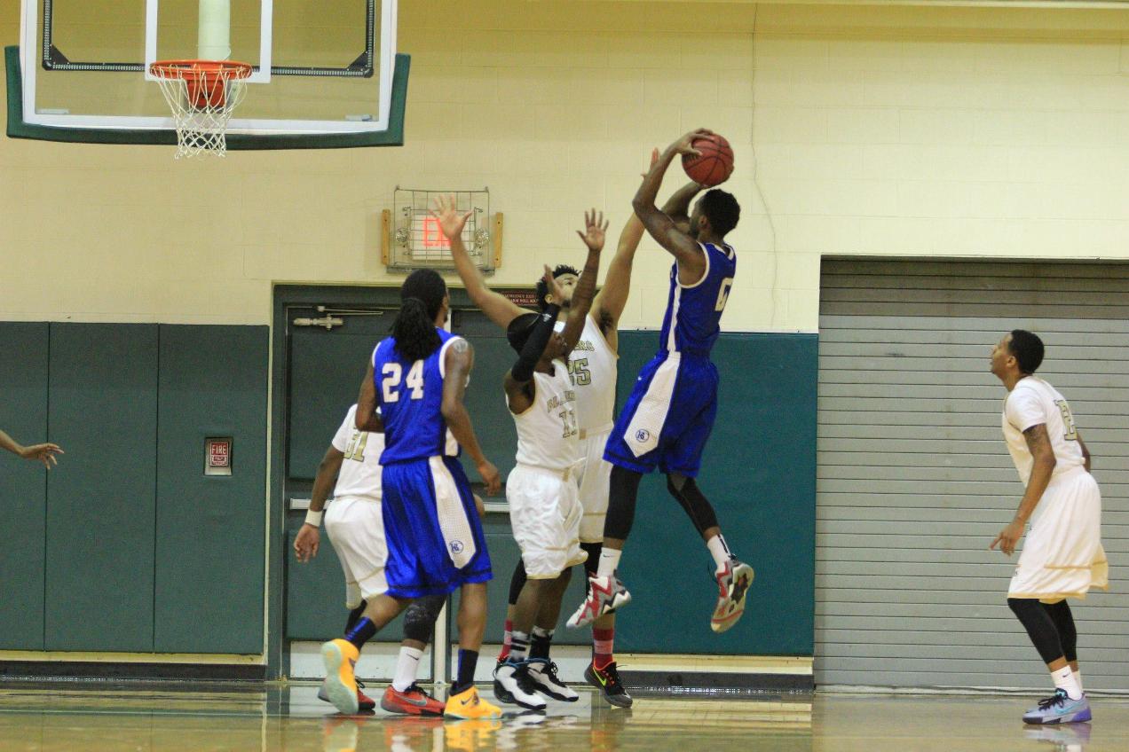 Second Half Surge Lifts Becker over Men's Basketball
