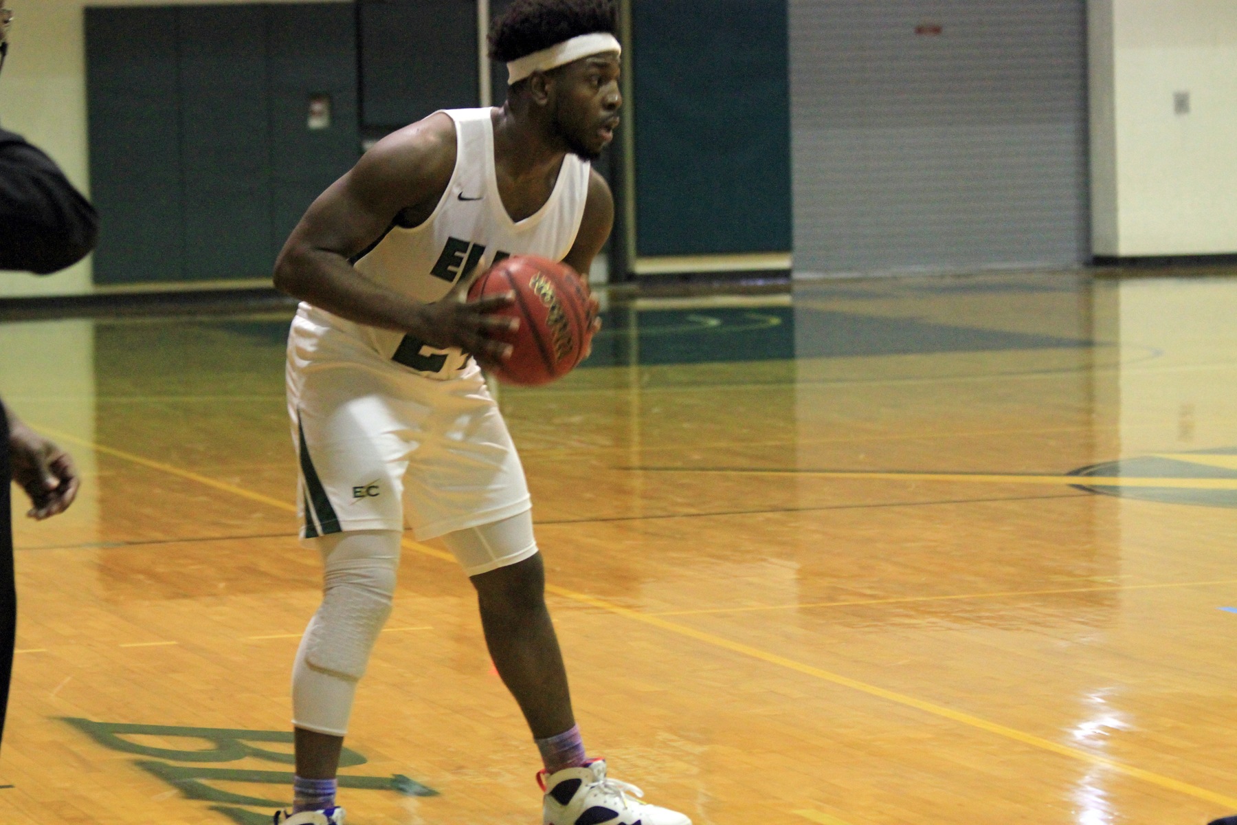 Blazer Men Fall Short Against ENC, 68-56