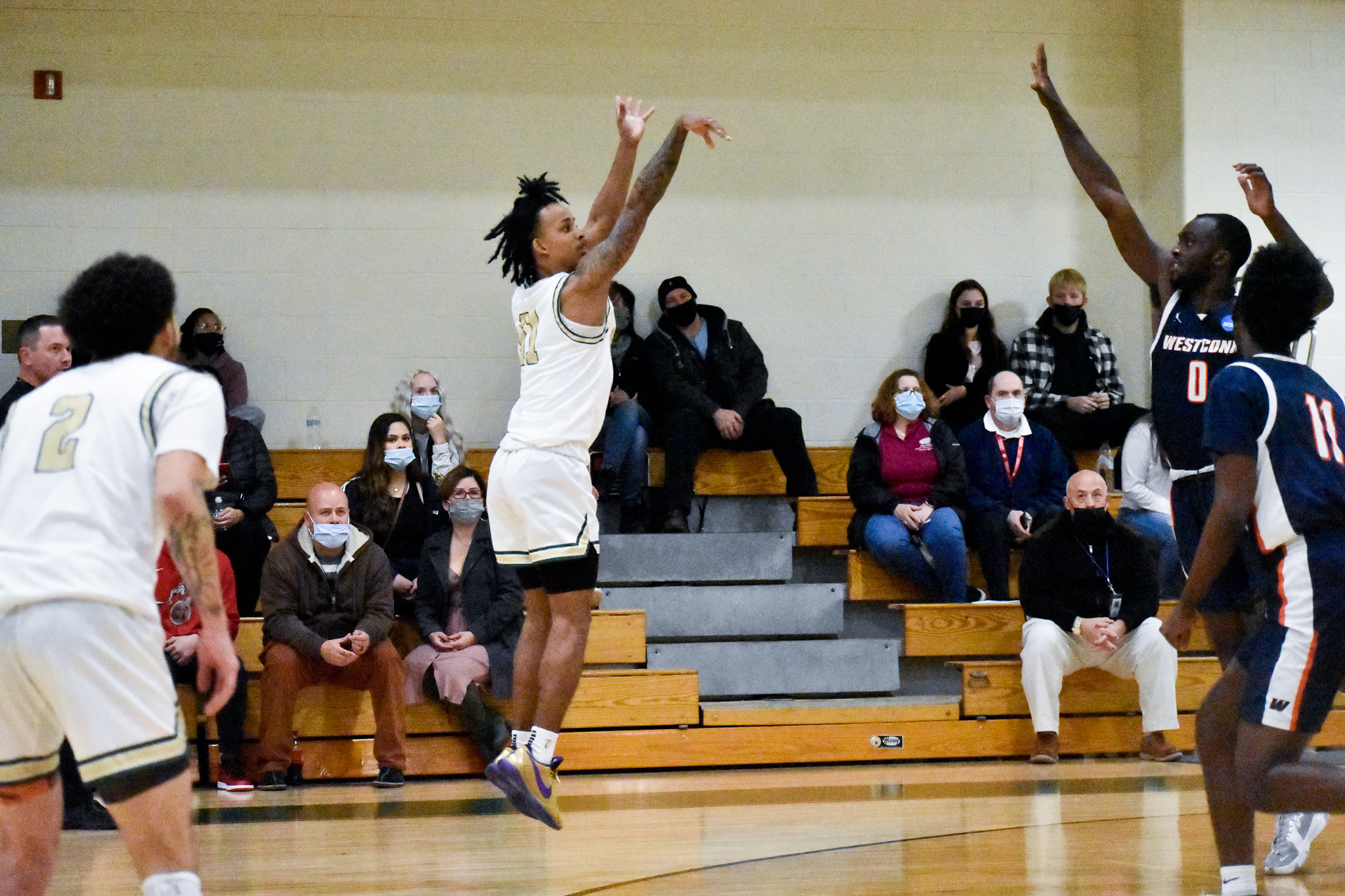 Men&rsquo;s Basketball Comes up Short at Colby-Sawyer