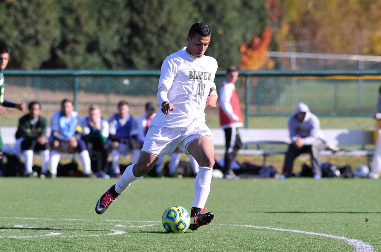 Men's Soccer Stumbles Against Amherst