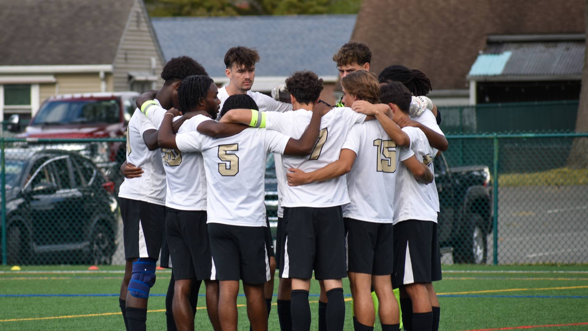 Men's Soccer Draws Against Lasell in Conference Opener
