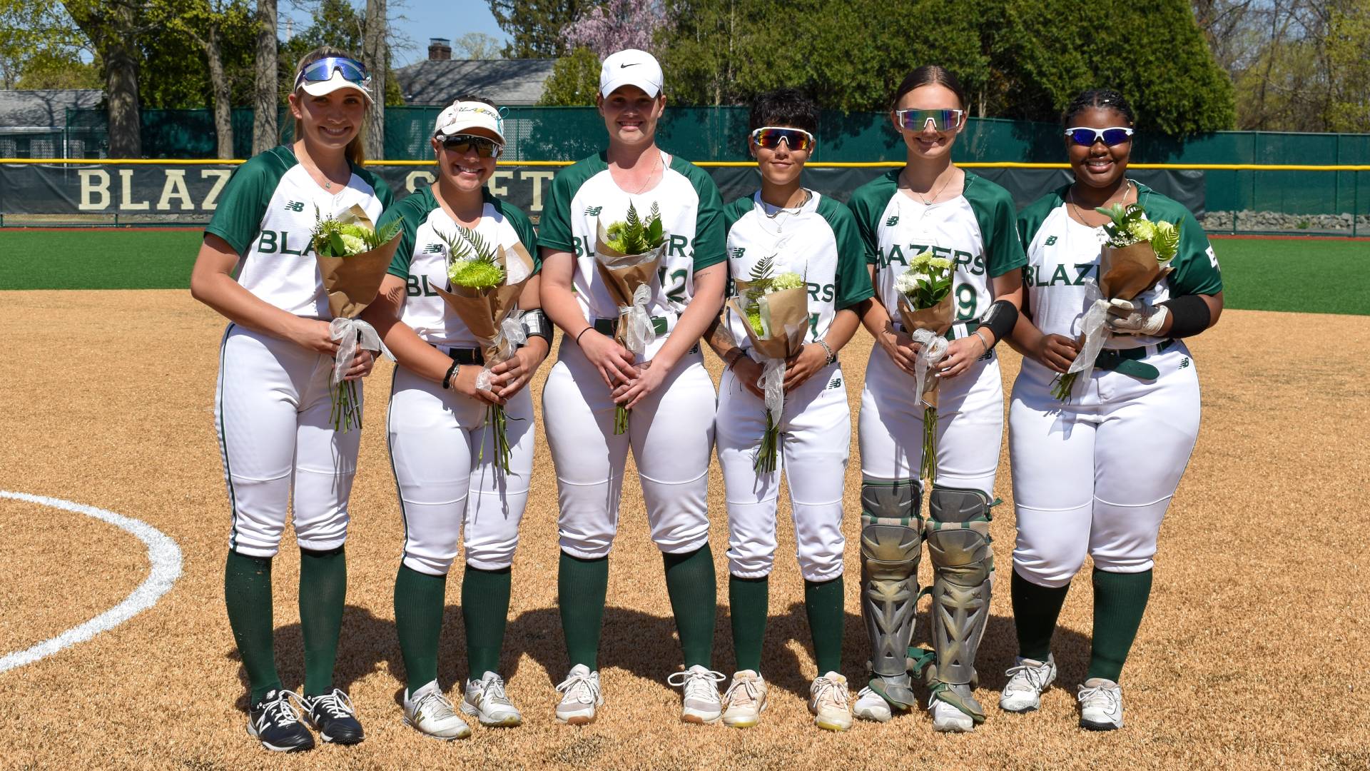Softball Celebrates Senior Day to Conclude 2025 Season
