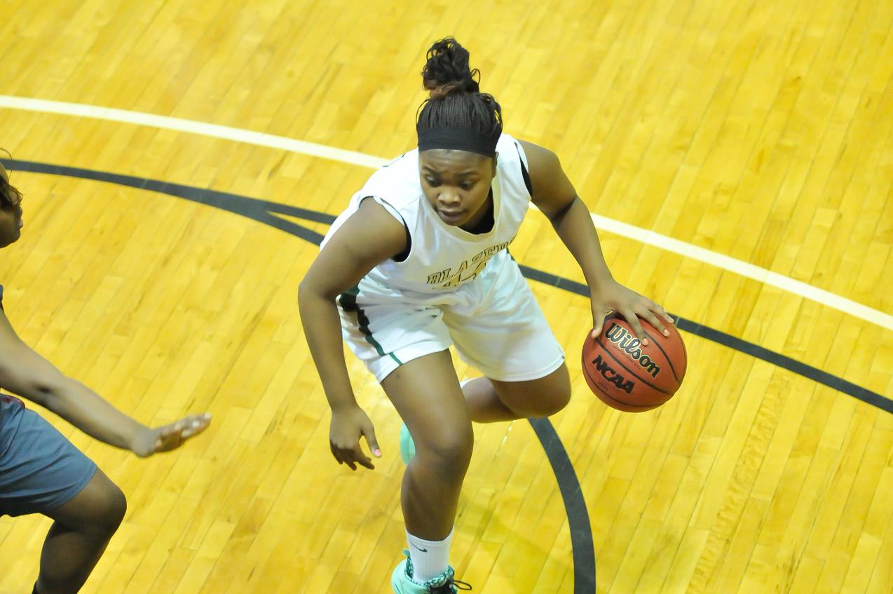Parks, Youngblood Lift Women&rsquo;s Basketball Past Becker College, 80-72