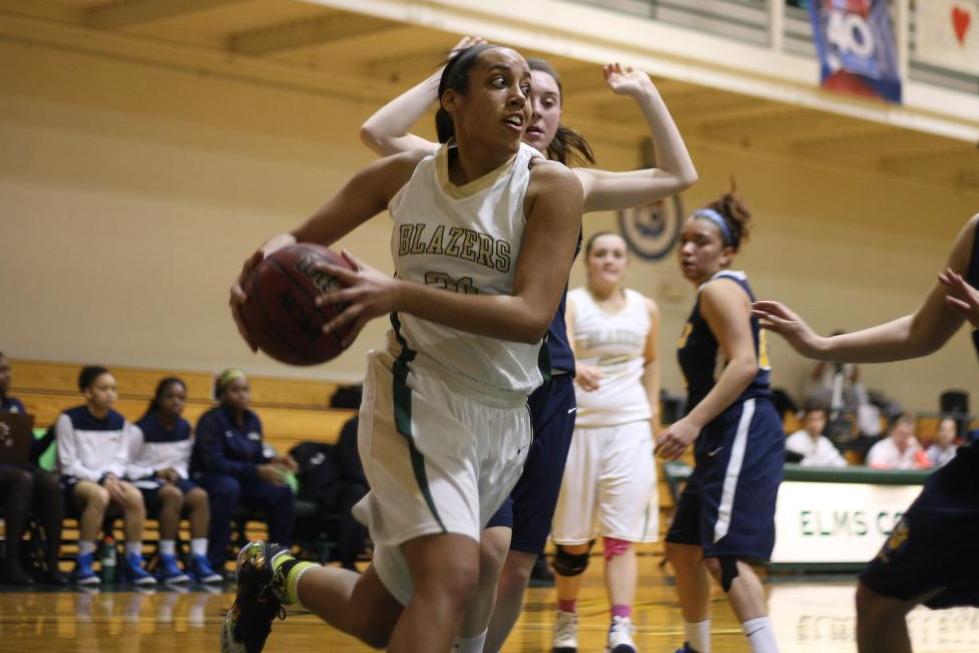 Women's Basketball Tops Southern Vermont