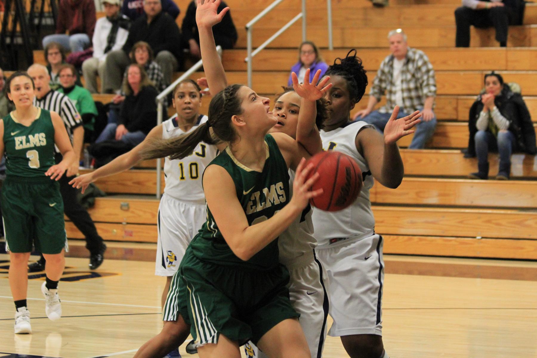 Women's Basketball Drops Road Trip To St. Joseph's