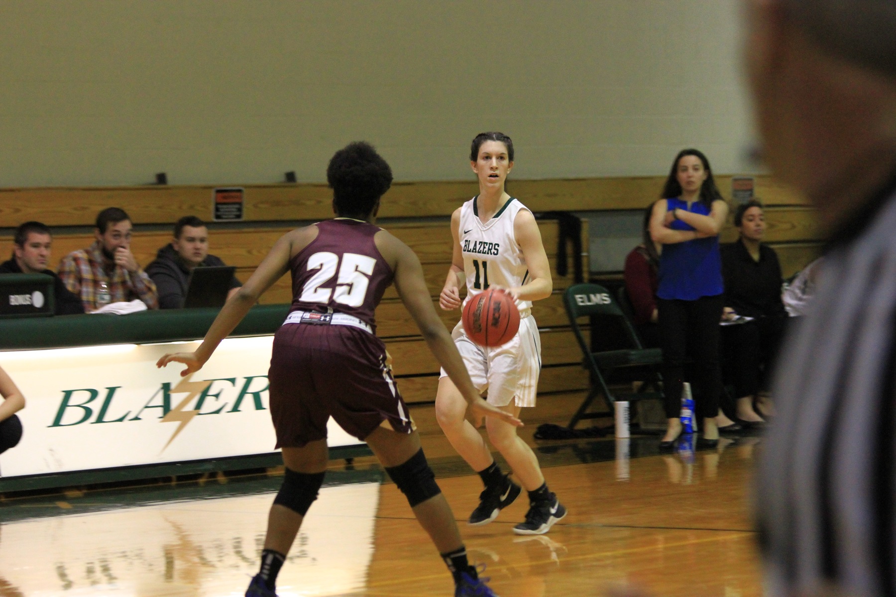 Women&rsquo;s Basketball Overpowered At Rhode Island College