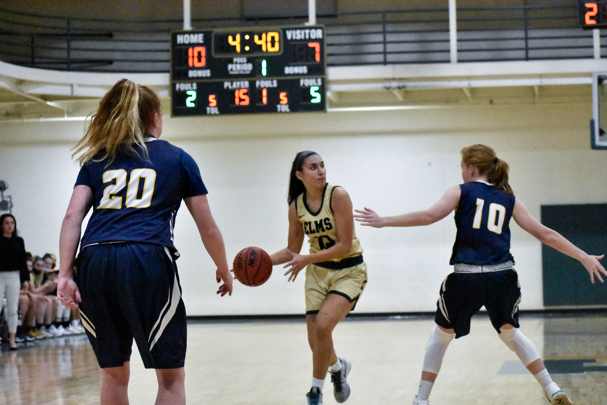 Blazers Drop to Monks