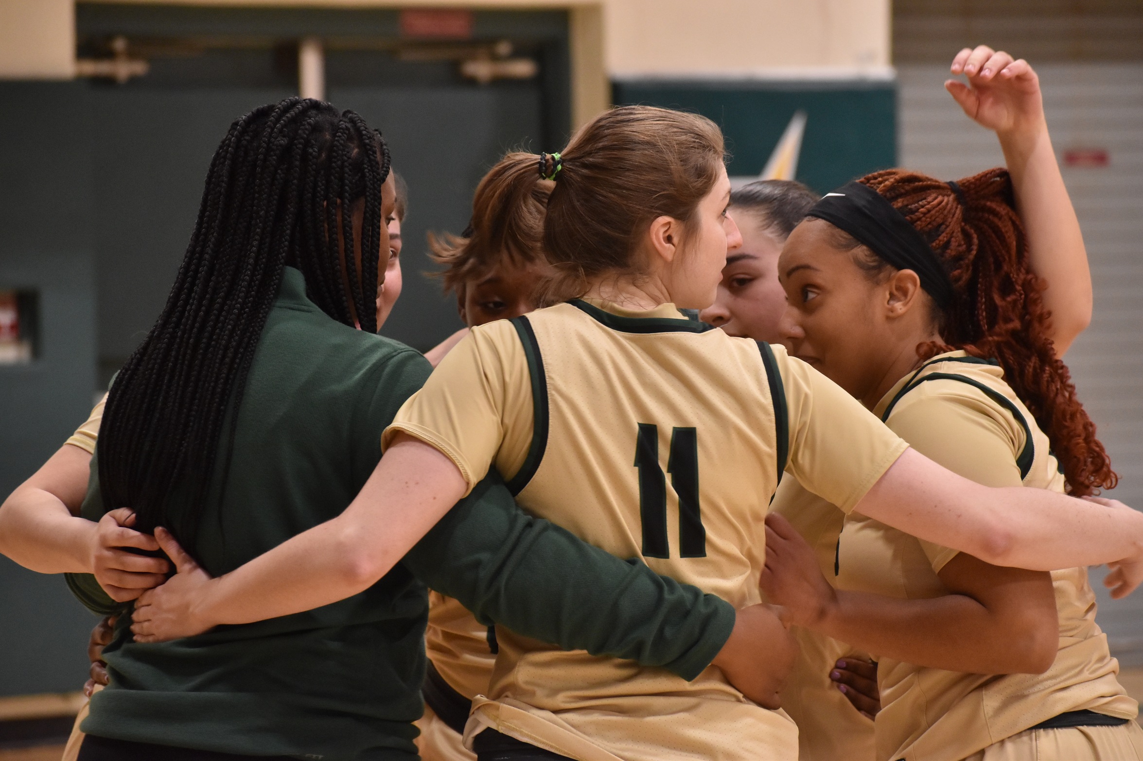 Women's Basketball Topped in GNAC Play