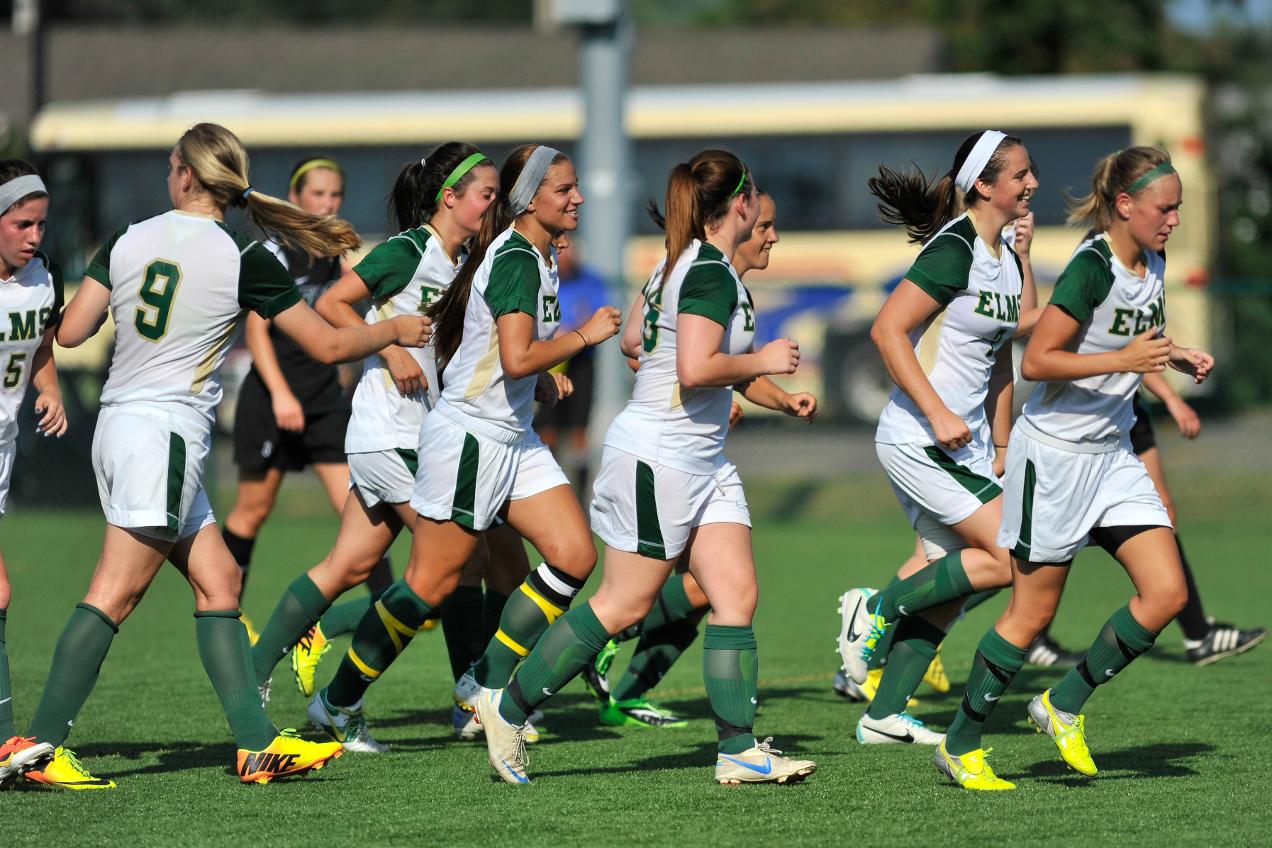 Women&rsquo;s Soccer Soars Past Newbury College, 3-0