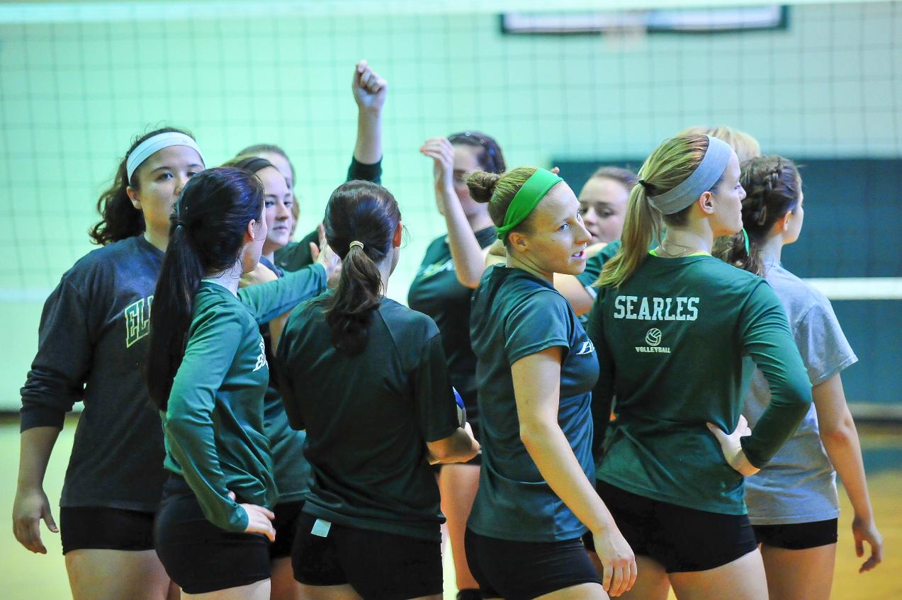 Volleyball Drops Pair at Becker Tri-Match