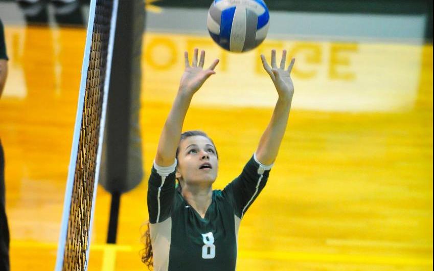Castleton Sweeps Women's Volleyball