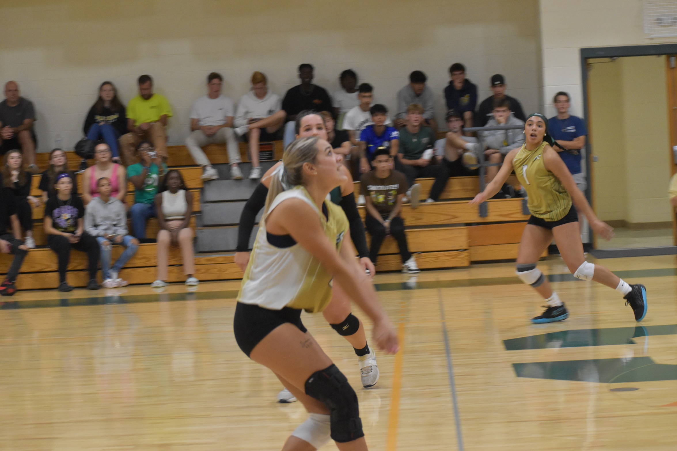 Women's Volleyball Dump Conference Tri-Match